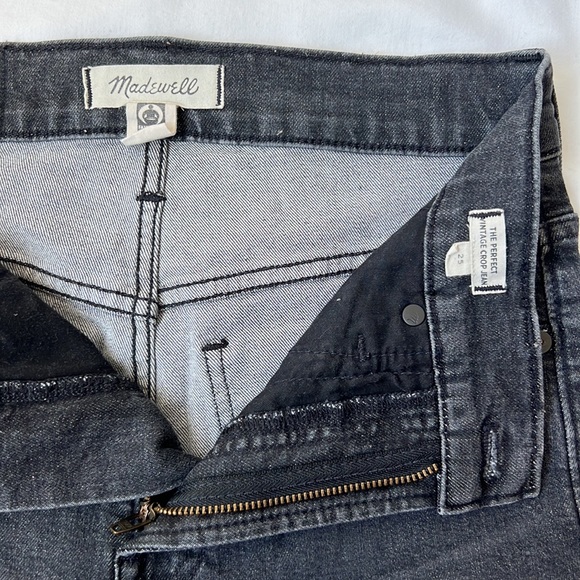 Madewell Perfect Vintage Crop Jean in Lunar Wash - size 25 - Picture 2 of 5